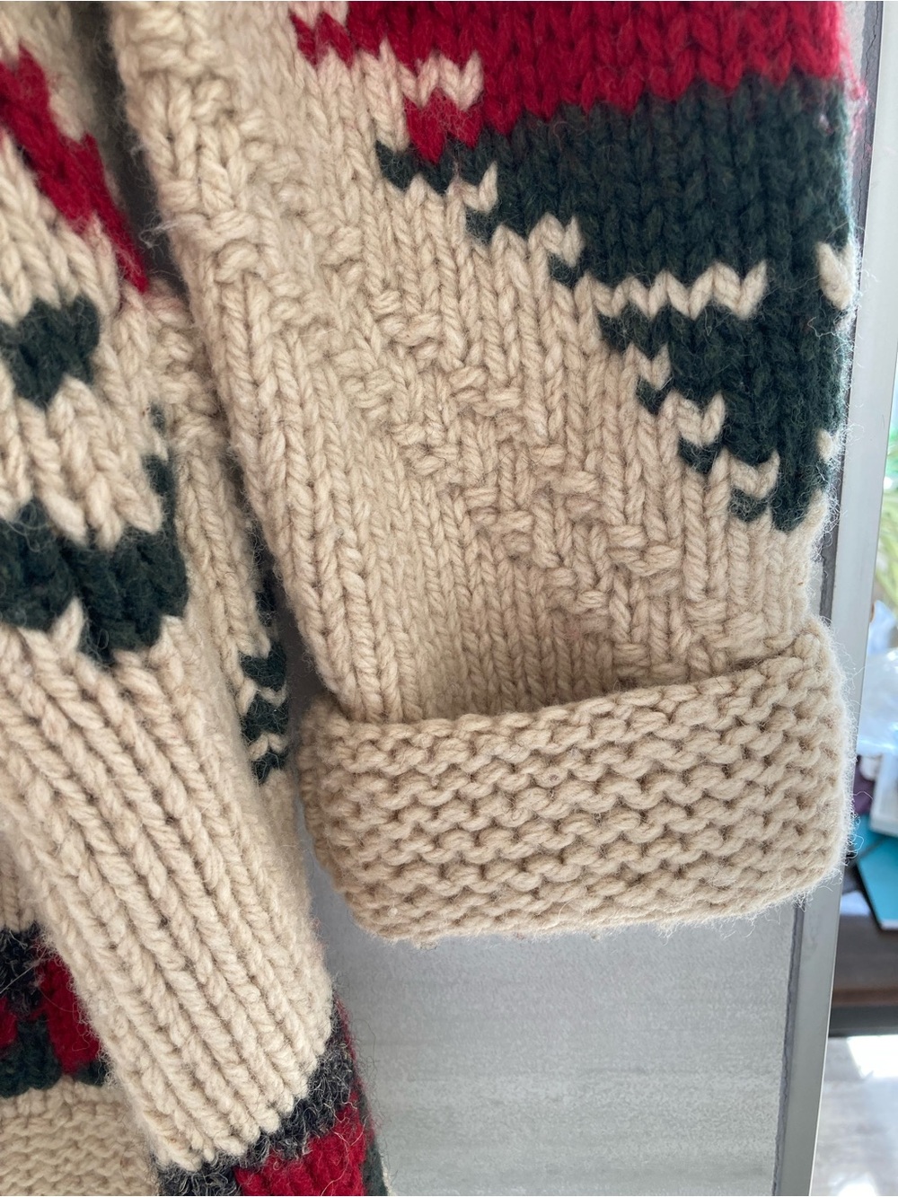 Eddie Bauer Beige Shawl Cardigan with Red & Dark Green Wool Tribal Pattern Hand - Picture 9 of 12